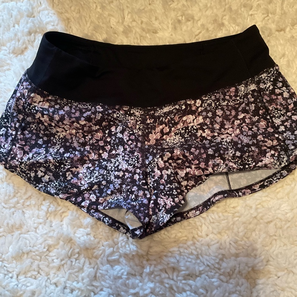 Lululemon speed up shorts 2.5length